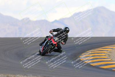 media/Oct-03-2022-Moto Forza (Mon) [[5f077a3730]]/Intermediate Group/Session 5 (Turn 12)/